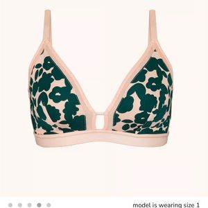 Lively - The Busty bralette